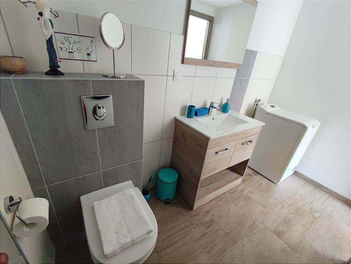 Janea Big Blue House Apartment Reichsfeld Екстериор снимка