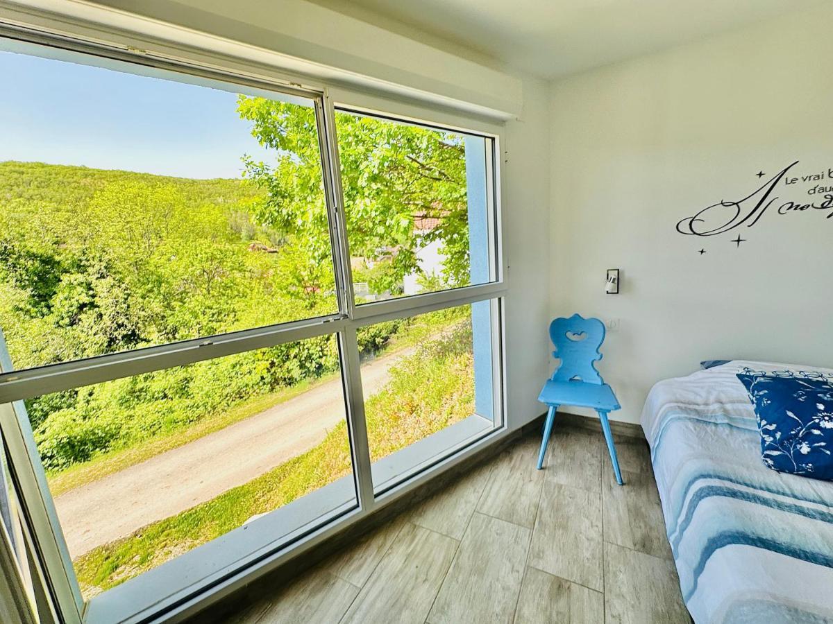 Janea Big Blue House Apartment Reichsfeld Екстериор снимка