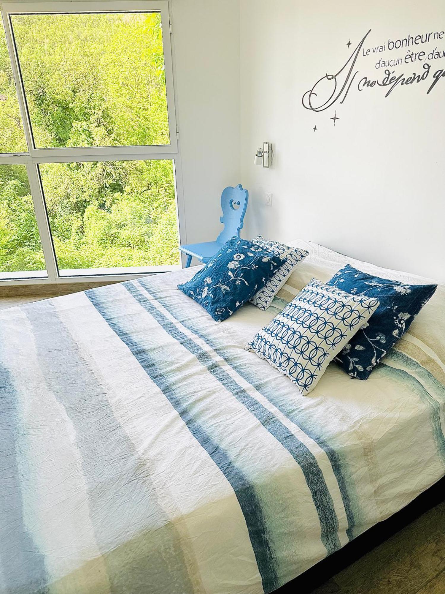 Janea Big Blue House Apartment Reichsfeld Екстериор снимка